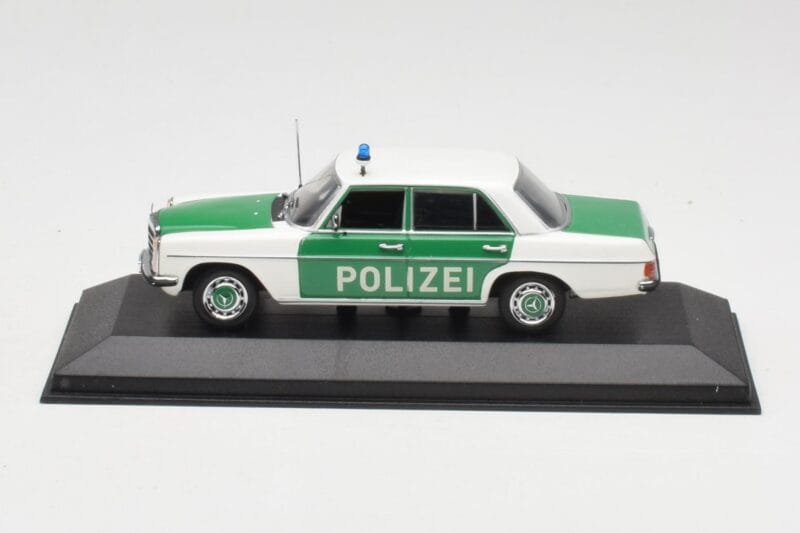 Mercedes 200 W115 Police Minichamps 1:43 400034090 Diecast