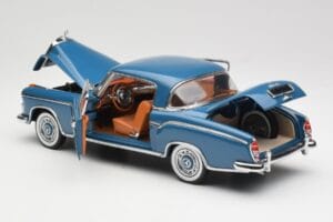 Mercedes 220 SE W128 Blue Sun Star 1:18 3561 Diecast — photo 5 of 8