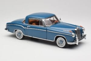 Mercedes 220 SE W128 Blue Sun Star 1:18 3561 Diecast — photo 6 of 8