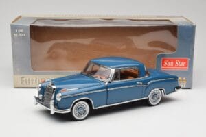 Mercedes 220 SE W128 Blue Sun Star 1:18 3561 Diecast — photo 8 of 8