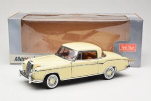 Mercedes 220 SE W128 Coupe Beige Sun Star 1:18 3562 Diecast — photo 8 of 8