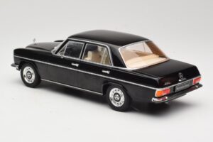 Mercedes 220D W115 Black MCG 1:18 MCG18117 Diecast — photo 5 of 6