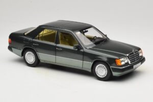 Mercedes 230E W124 Night Green Metallic Norev 1:18 183952 Diecast — photo 6 of 8