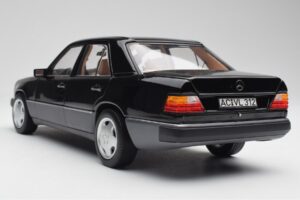 Mercedes 230E W124 AMG Wheels Black Limited Edition Norev 1:18 183950 Diecast — photo 10 of 12