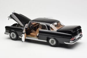 Mercedes 280 SE W111 Coupe Black AUTOart 1:18 76286 Diecast — photo 5 of 8