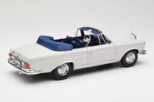 Mercedes 280 SE W111 Cabriolet Light Grey Norev 1:18 183530 Diecast — photo 3 of 8