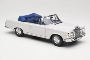 Mercedes 280 SE W111 Cabriolet Light Grey Norev 1:18 183530 Diecast — photo 6 of 8