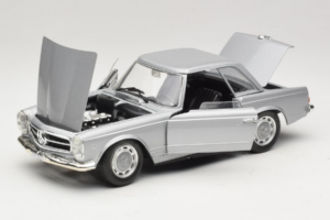 Mercedes 280 SL W113 Berlina Silver Techno Giodi 1:18 F14051030 Diecast — photo 2 of 8
