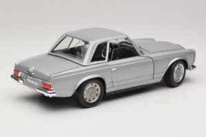 Mercedes 280 SL W113 Berlina Silver Techno Giodi 1:18 F14051030 Diecast — photo 3 of 8