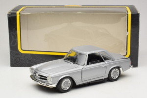 Mercedes 280 SL W113 Berlina Silver Techno Giodi 1:18 F14051030 Diecast — photo 8 of 8