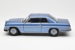 Mercedes 280C/8 W114 Coupe Blue Metallic AUTOart 1:18 76187 Diecast — photo 4 of 8