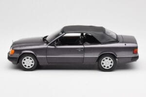Mercedes 300 CE-24 W124 Cabriolet Purple Metallic Norev 1:18 183567 Diecast — photo 5 of 10