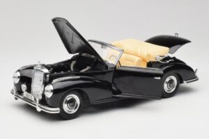 Mercedes 300 S W188 Cabriolet Black Tchibo 1:18 36782 Diecast — photo 2 of 8