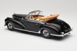 Mercedes 300 SC W188 Cabriolet Black KK-Scale 1:18 KKDC180941 Diecast — photo 5 of 6