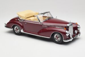 Mercedes 300 SC W188 Cabriolet Dark Red KK-Scale 1:18 KKDC180942 Diecast — photo 4 of 6