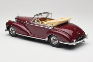 Mercedes 300 SC W188 Cabriolet Dark Red KK-Scale 1:18 KKDC180942 Diecast — photo 5 of 6