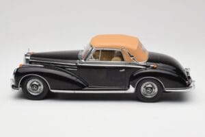 Mercedes 300 SC W188 Cabriolet Softtop Black KK-Scale 1:18 KKDC180943 Diecast — photo 3 of 6