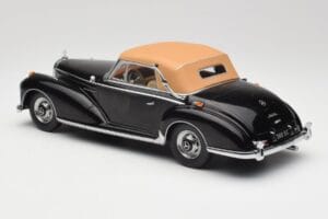 Mercedes 300 SC W188 Cabriolet Softtop Black KK-Scale 1:18 KKDC180943 Diecast — photo 5 of 6