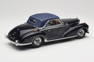 Mercedes 300 SC W188 Cabriolet Softtop Dark Blue KK-Scale 1:18 KKDC180944 Diecast — photo 2 of 6