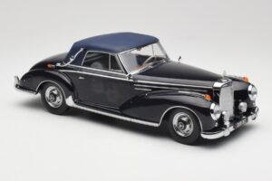 Mercedes 300 SC W188 Cabriolet Softtop Dark Blue KK-Scale 1:18 KKDC180944 Diecast — photo 4 of 6