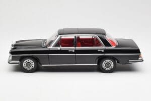 Mercedes 300 SEL 6.3 W109 Black AUTOart 1:18 76140 Diecast — photo 4 of 8