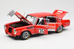 Mercedes 300 SEL 6.8 #35 H. Kelleners Hockenheim 1973 Minichamps 1:18 100713435 Diecast — photo 2 of 8