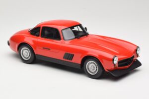 Mercedes 300 SL AMG Red Otto 1:18 OT311 Resin — photo 4 of 6