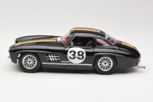 Mercedes 300 SL #38 1954 Bburago 1:18 3015-M1 Diecast — photo 4 of 8