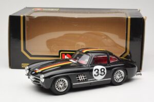 Mercedes 300 SL #38 1954 Bburago 1:18 3015-M1 Diecast — photo 8 of 8