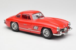 Mercedes 300 SL Red Bburago 1:18 3015 Diecast — photo 6 of 8