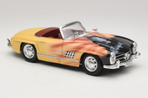 Mercedes 300 SL Roadster Rosemarie Muster Limited Edition 18/27 Bburago 1:18 3023-M1 Diecast — photo 6 of 8