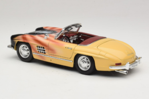Mercedes 300 SL Roadster Rosemarie Muster Limited Edition 18/27 Bburago 1:18 3023-M1 Diecast — photo 7 of 8