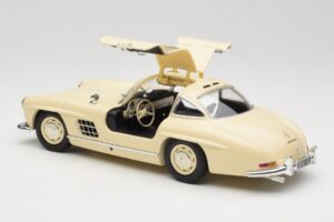 Mercedes 300 SL W198 Cream Minichamps 1:18 110037212 Diecast — photo 5 of 8