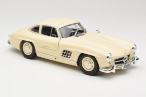 Mercedes 300 SL W198 Cream Minichamps 1:18 110037212 Diecast — photo 6 of 8