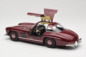 Mercedes 300 SL W198 Gullwing Dark Red Minichamps 1:18 110037218 Diecast — photo 5 of 8