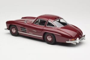 Mercedes 300 SL W198 Gullwing Dark Red Minichamps 1:18 110037218 Diecast — photo 7 of 8