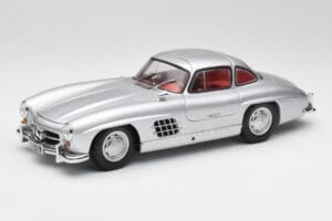 Mercedes 300 SL W198 Gullwing Silver Minichamps 1:18 180039000 Diecast