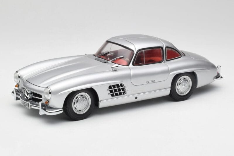 Mercedes 300 SL W198 Gullwing Silver Minichamps 1:18 180039000 Diecast