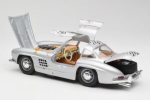 Mercedes 300 SL W198 #295 1954 Bburago 1:18 32813 Diecast — photo 5 of 8