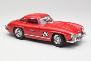 Mercedes 300 SL W198 Red Metallic Bburago 1:18 3013-M1 Diecast — photo 6 of 8