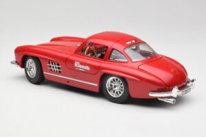 Mercedes 300 SL W198 Red Metallic Bburago 1:18 3013-M1 Diecast — photo 7 of 8