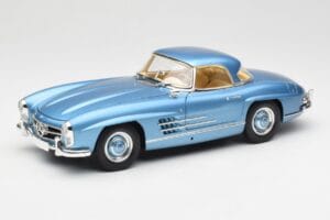 Mercedes 300 SL W198 Roadster Hardtop Light Blue Metallic Minichamps 1:18 180039042 Diecast — photo 3 of 9