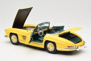 Mercedes 300 SL W198 Roadster Hardtop Signal Yellow Minichamps 1:18 180039044 Diecast — photo 6 of 9