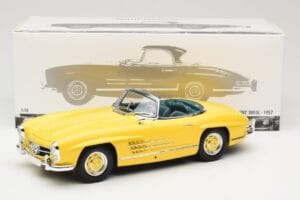 Mercedes 300 SL W198 Roadster Hardtop Signal Yellow Minichamps 1:18 180039044 Diecast — photo 9 of 9