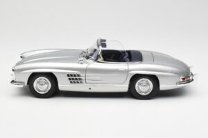 Mercedes 300 SL W198 Roadster Silver Metallic Minichamps 1:18 180039030 Diecast — photo 4 of 8
