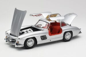 Mercedes 300 SL W198 Gullwing Silver Metallic Minichamps 1:18 B66040379 Diecast — photo 2 of 8