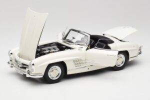 Mercedes 300 SL W198 Roadster White With Soft Top Minichamps 1:18 180039034 Diecast — photo 2 of 9