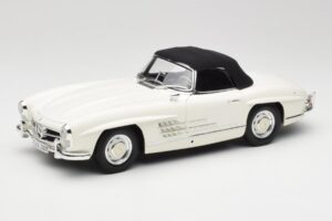 Mercedes 300 SL W198 Roadster White With Soft Top Minichamps 1:18 180039034 Diecast — photo 3 of 9