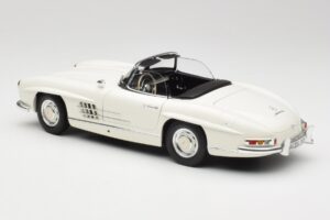 Mercedes 300 SL W198 Roadster White With Soft Top Minichamps 1:18 180039034 Diecast — photo 8 of 9