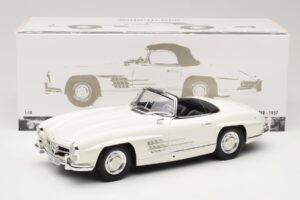 Mercedes 300 SL W198 Roadster White With Soft Top Minichamps 1:18 180039034 Diecast — photo 9 of 9
